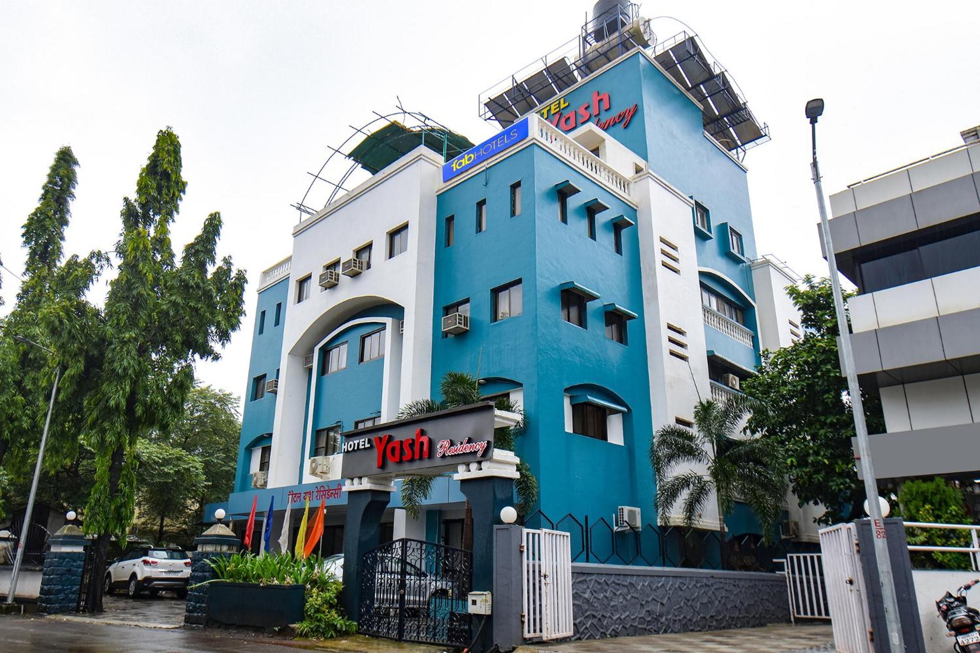 Fabhotel Prime Yash Residency - Nr Lonavala Railway Station Dış mekan fotoğraf
