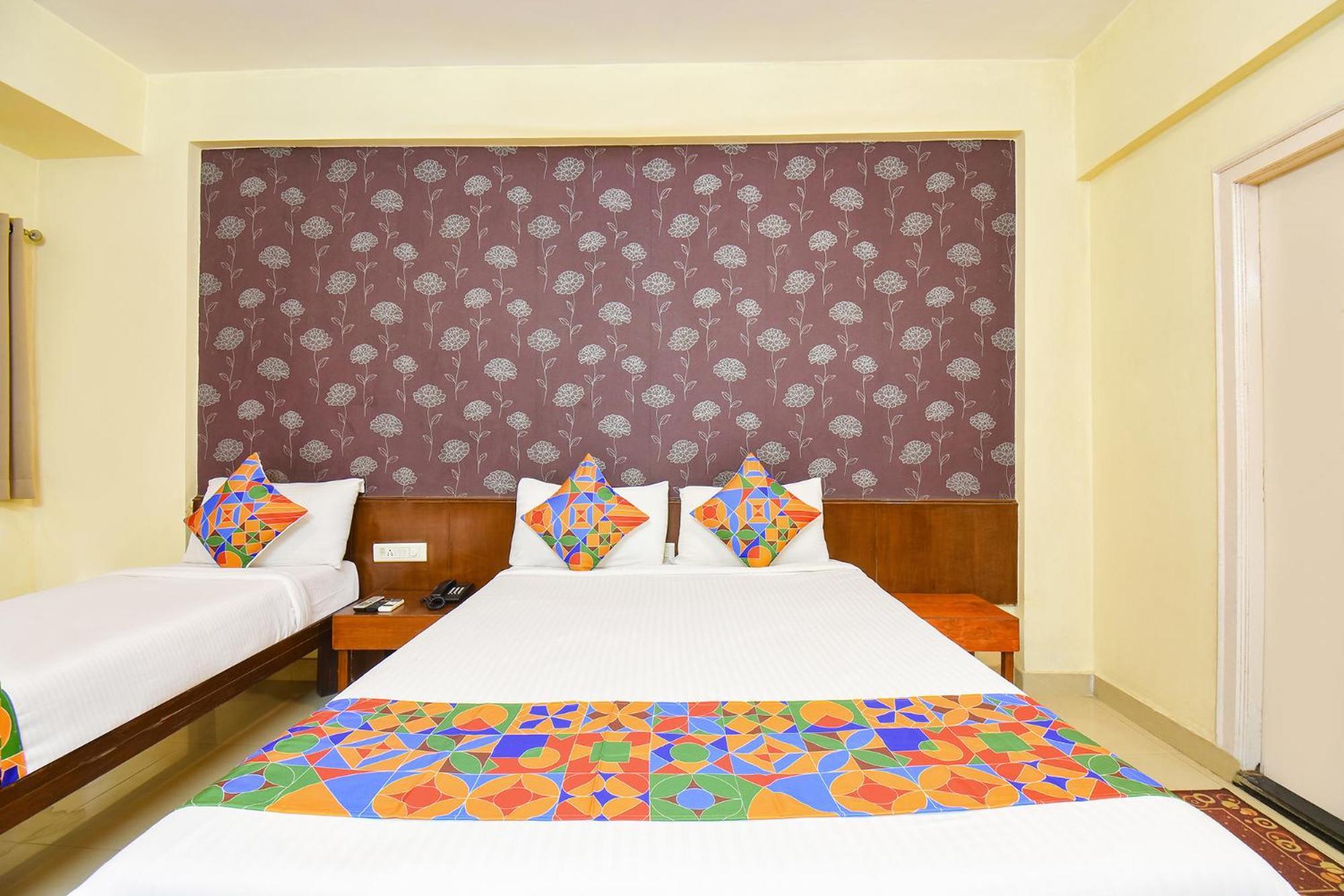 Fabhotel Prime Yash Residency - Nr Lonavala Railway Station Dış mekan fotoğraf